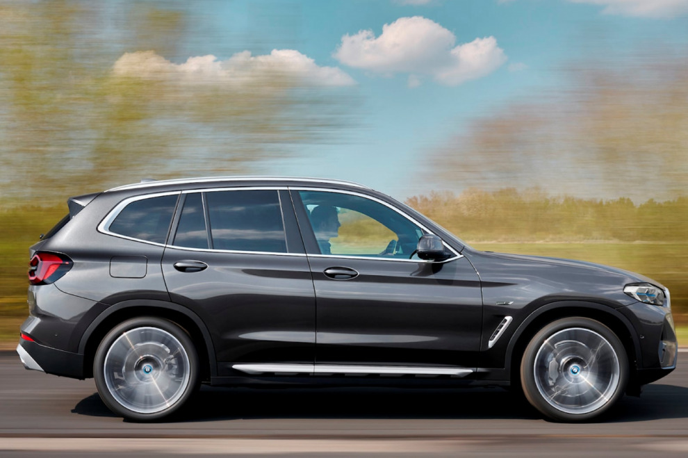 BMW не справляется со спросом на Х3 и перенесёт их сборку в Мексику