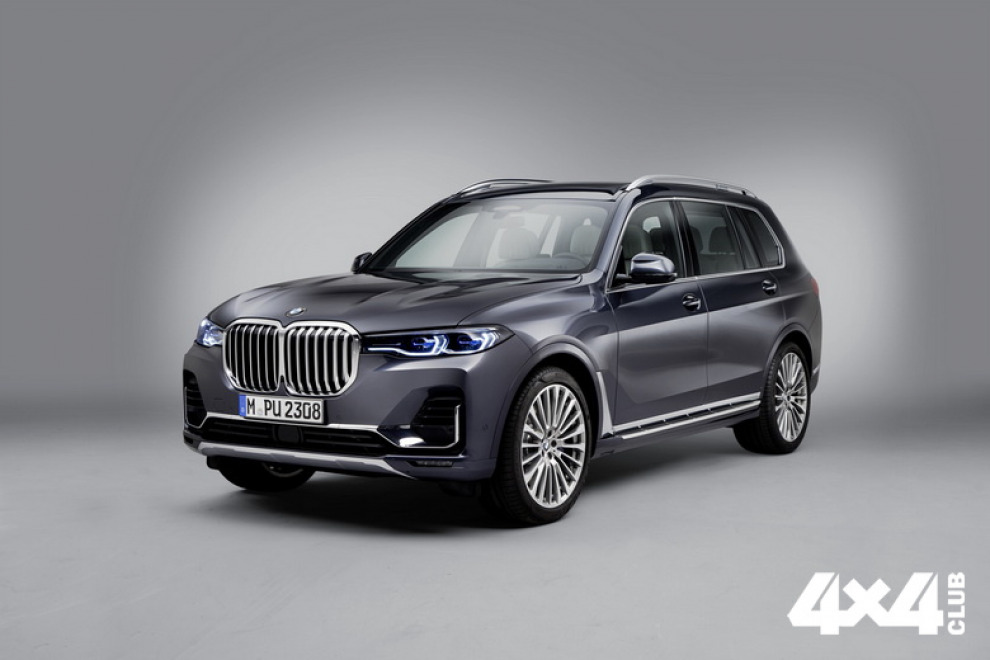 BMW выпустила роскошный кроссовер BMW X7