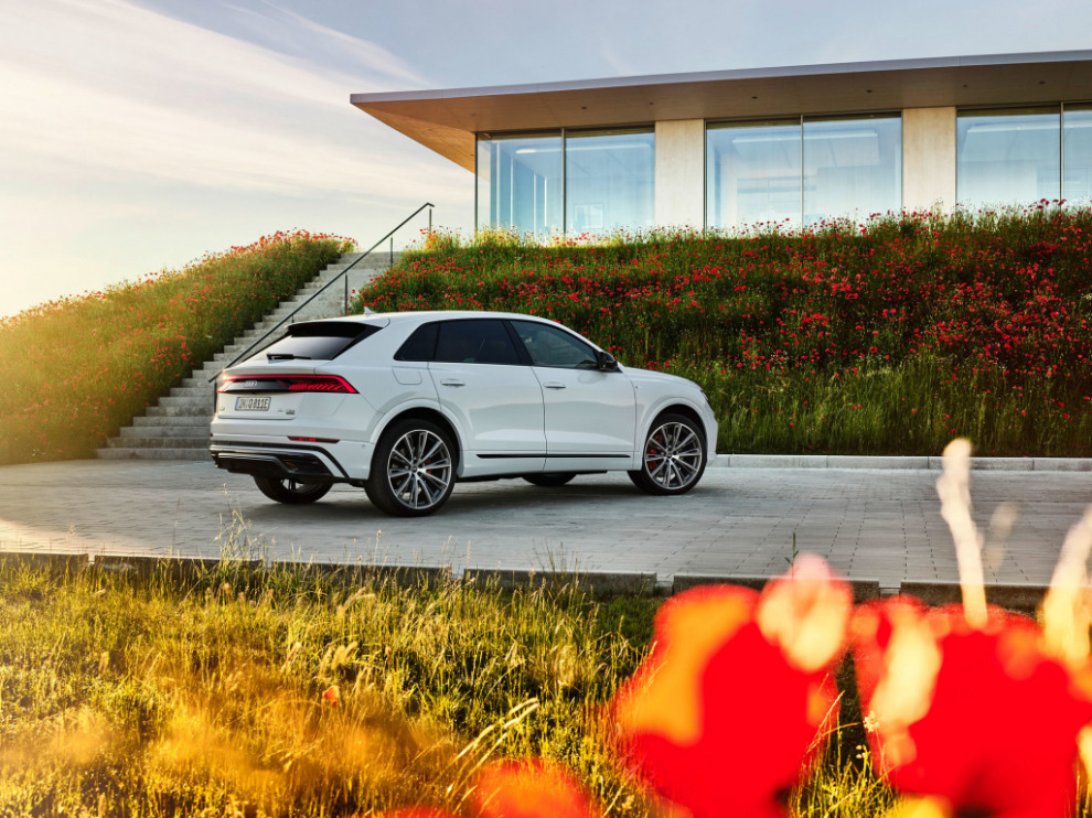 Раскрыты характеристики гибрида Audi Q8 TFSI-E