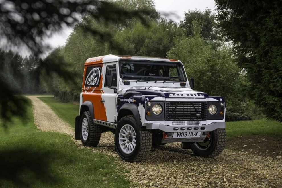 Jaguar Land Rover стал владельцем компании Bowler