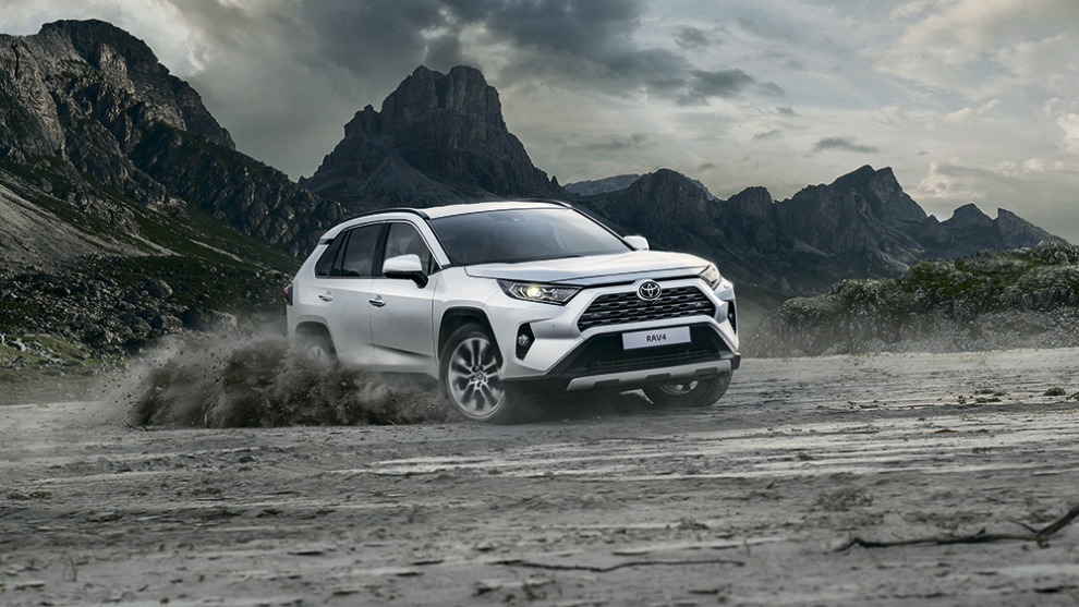 Новый RAV4. Всё о комплектациях и ценах!