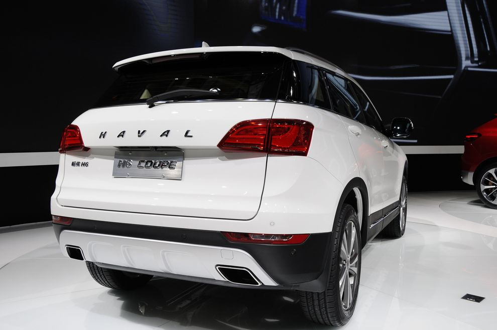 В Китае Haval H6 смогли остановить лишь после того, как у него кончился бензин