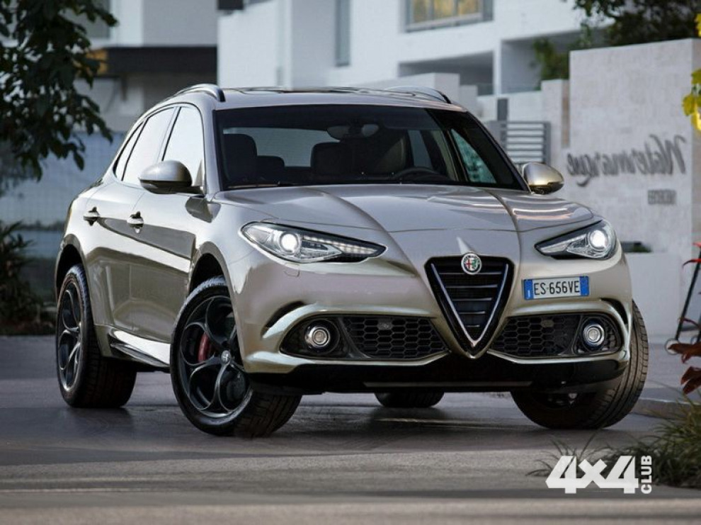 Кроссовер Alfa Romeo появится в следующем году