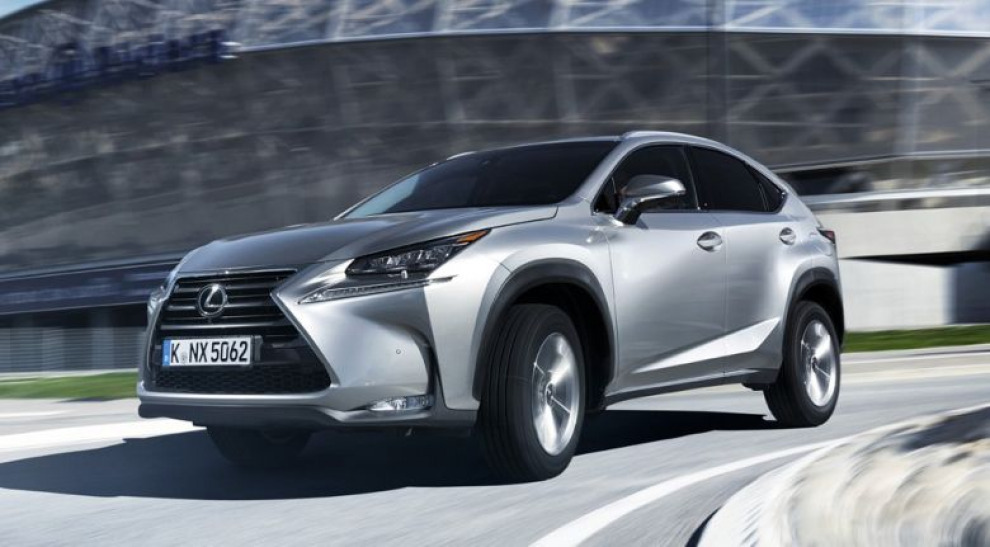 Lexus со скидкой в четверть миллиона