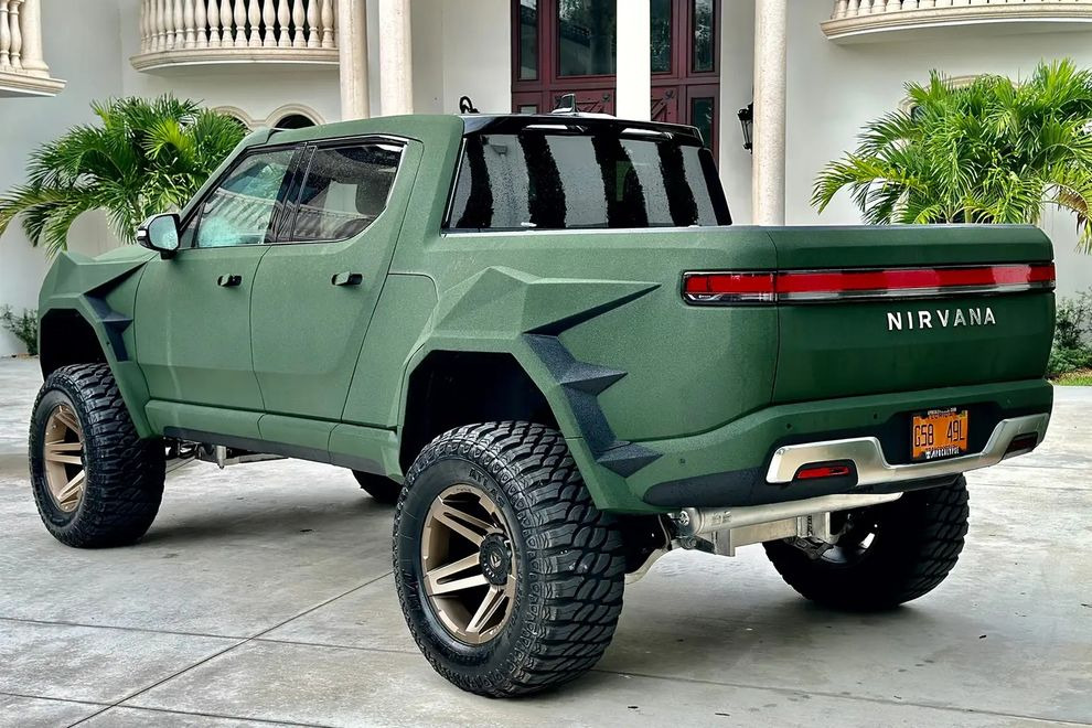 Apocalypse превратила Rivian R1T во внедорожник Безумного Макса