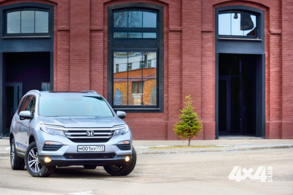 Третье поколение Honda Pilot в оценках нашего эксперта