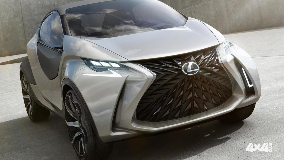 Lexus хочет выпустить новый маленький кроссовер