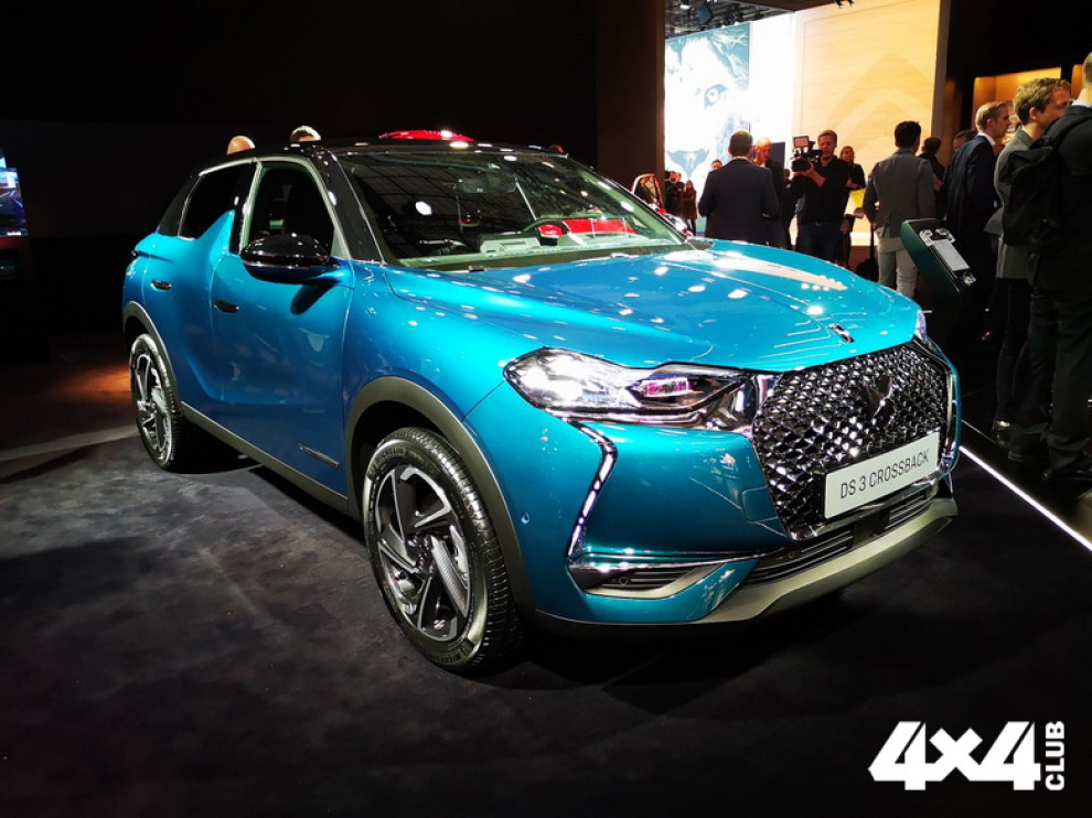 Компания DS показала в Париже компактный кроссовер DS 3 Crossback