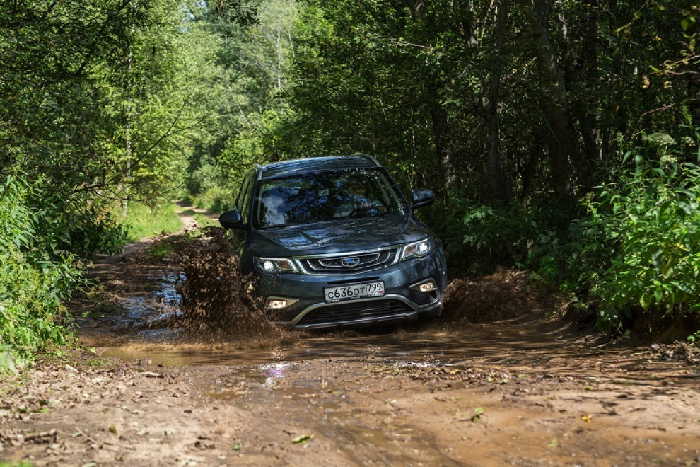 Geely Atlas. Батька взял и попросил