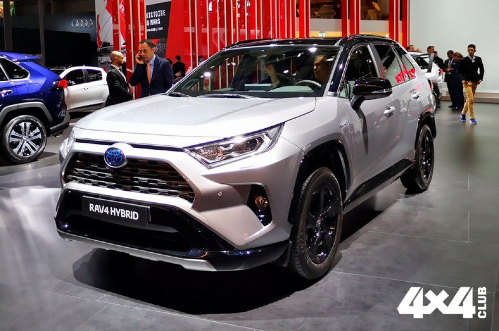 Европейцам показали новое поколение Toyota RAV4
