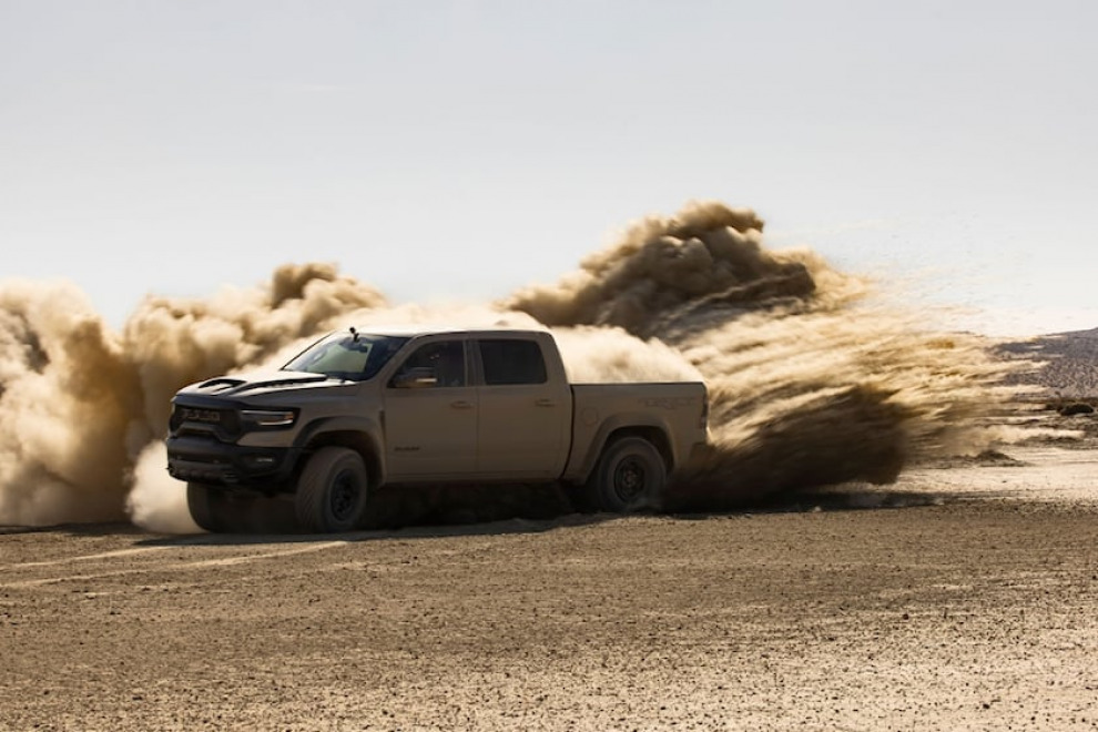 RAM расширил линейку TRX грязным Sandblast Edition (видео)