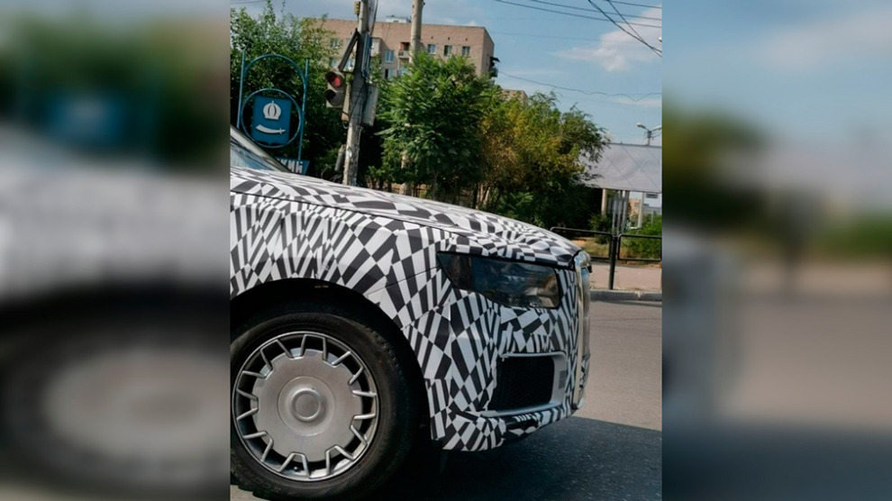 В Астрахани внедорожник Aurus Komendant вышел на тесты