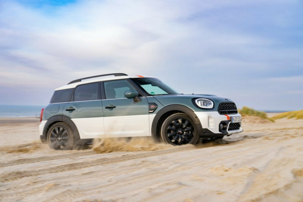 В скором времени MINI может представить внедорожный Countryman