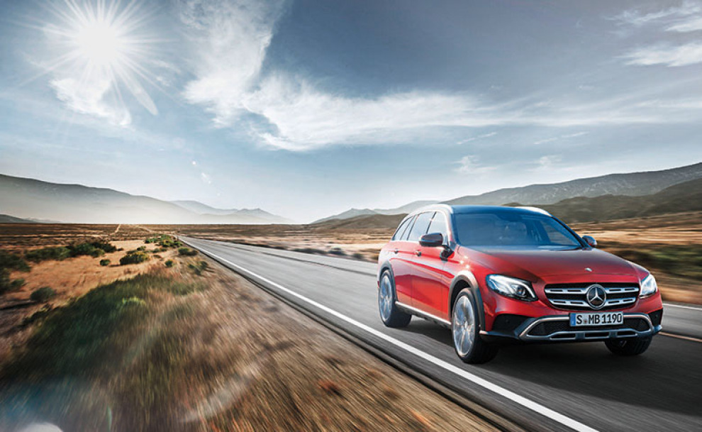 Компания Mercedes-Benz представляет полноприводный универсал E-Class All-Terrain, подготовленный к бездорожью