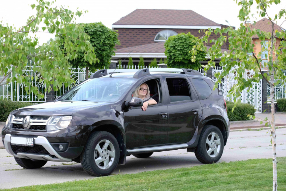 Renault Duster. Осторожно, бабушка!