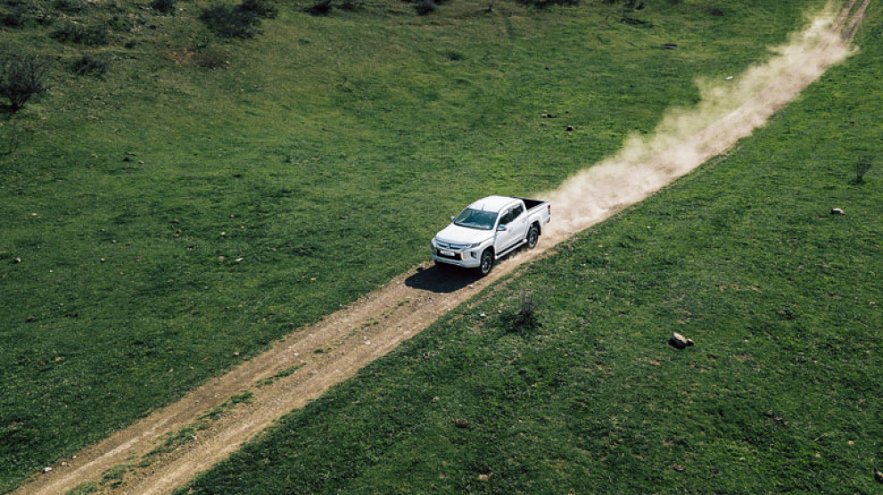 Обновлённый Mitsubishi L200. «Плачущие» фонари и бьющиеся сердца