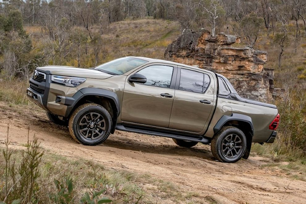 Новые Tacoma и Hilux будут гибридными