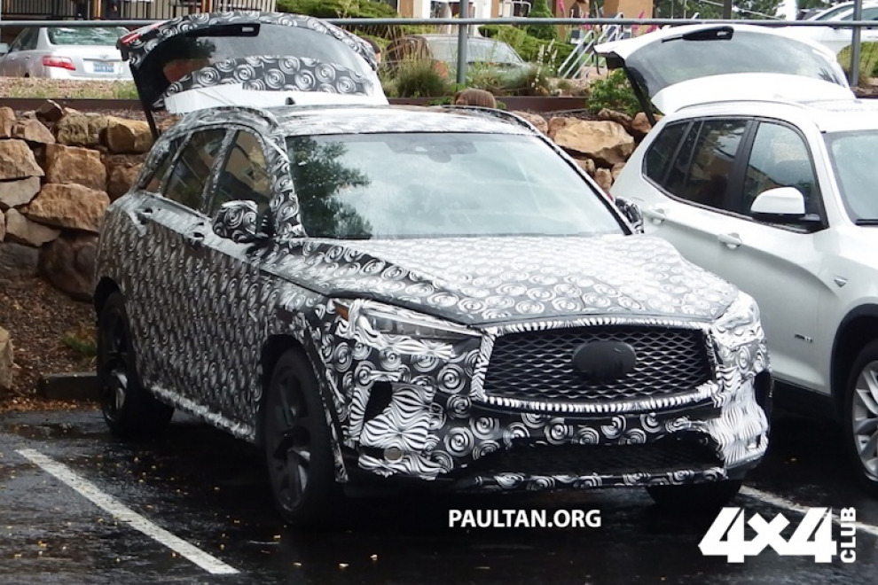 Фотографии салона нового кроссовера Infiniti QX50
