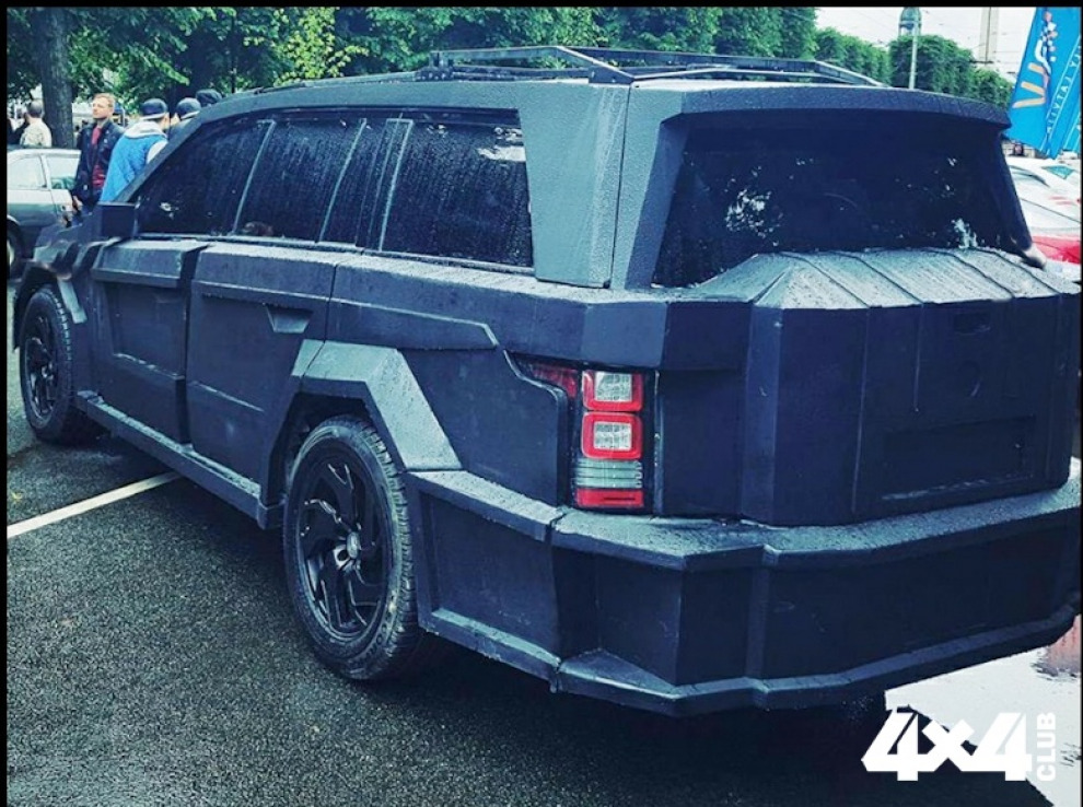 Внедорожник Dartz Black Alligator представлен в Риге