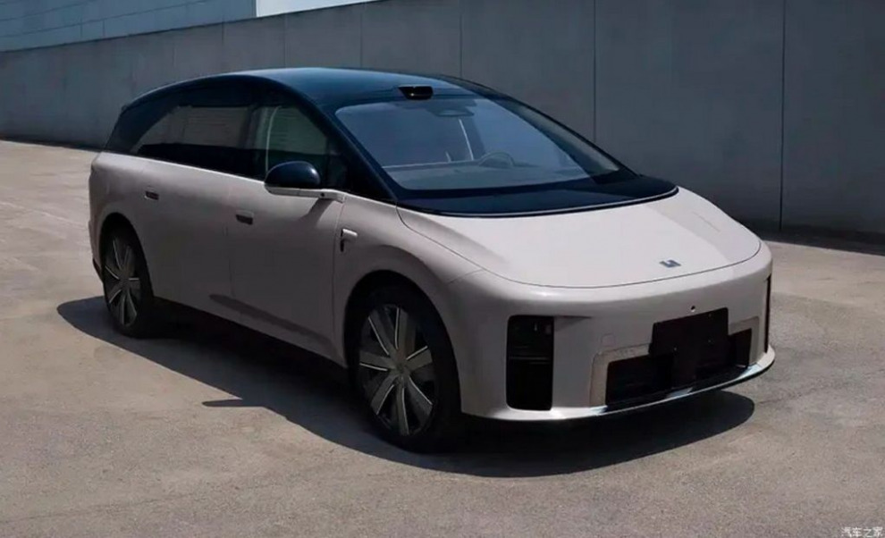 Li Auto готовит премьеру флагманского i9, с салоном-гостиной