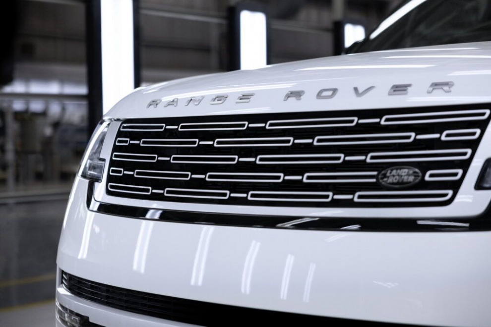 Range Rover впервые в истории будут производить за пределами Британии