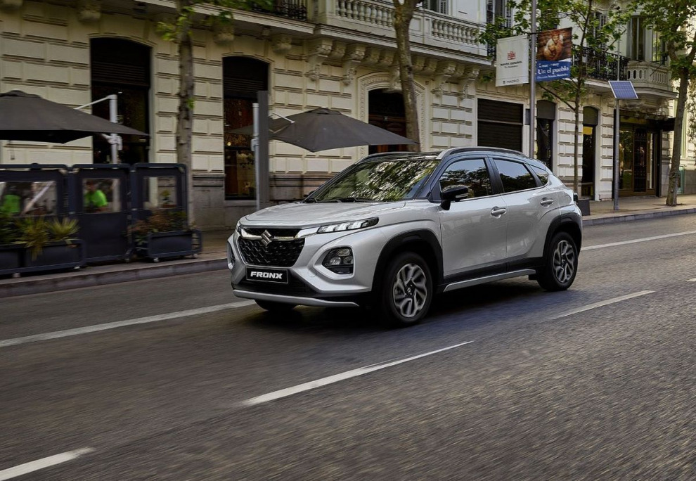 Новое поколение Suzuki Fronx – кросс-купе, гибрид и полный привод