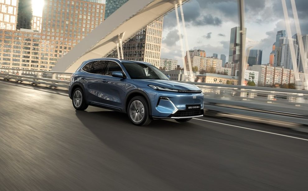 Geely EX5 EM-i – новый гибридный универсал