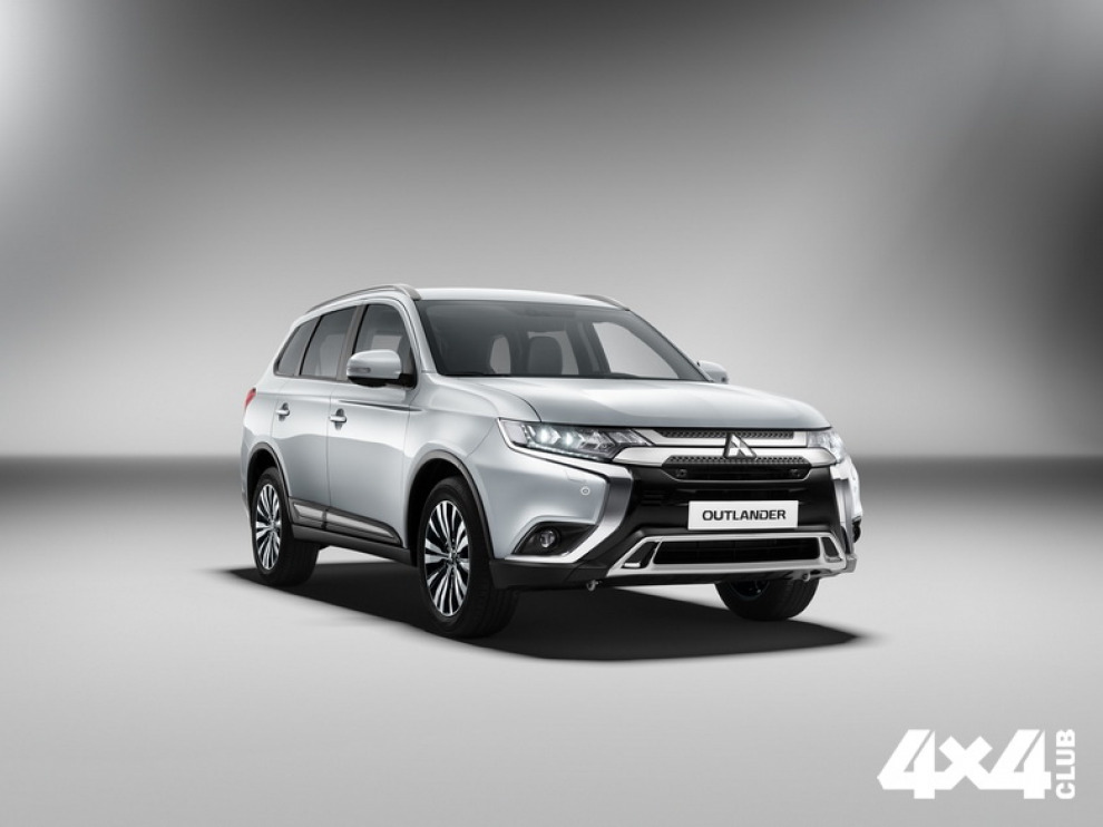 Объявлены цены на обновленный Mitsubishi Outlander