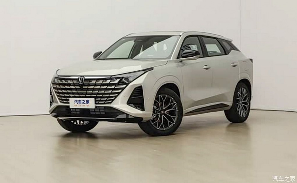 Changan UNI-Z-2026: кроссовер обновился, но цена осталась прежней