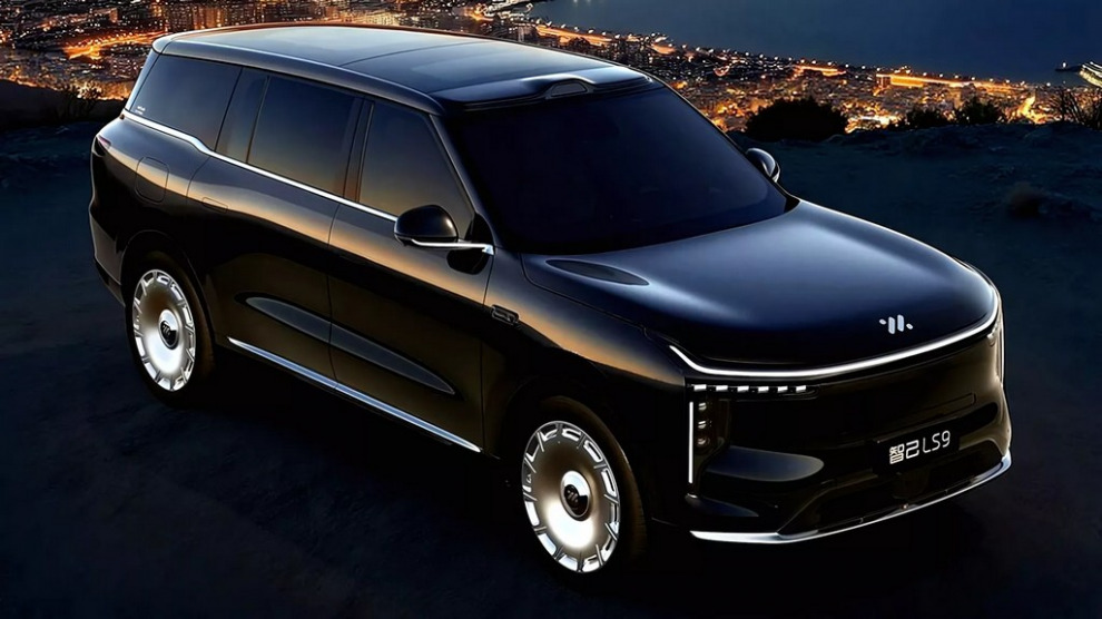 IM LS9 – флагманский внедорожник с радиусом разворота погрузчика