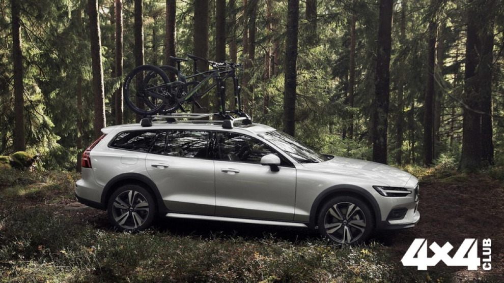Универсал Volvo V60 получил версию Cross Country