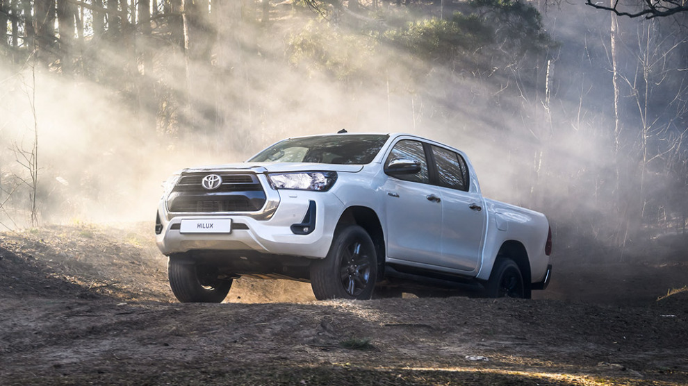 В России стартует приём заказов на новые Toyota Hilux и Fortuner