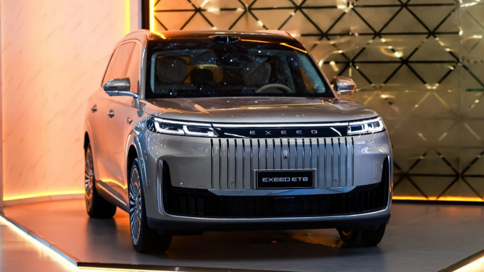 Российским флагманом Exeed станет гигантский гибридный кроссовер ET8