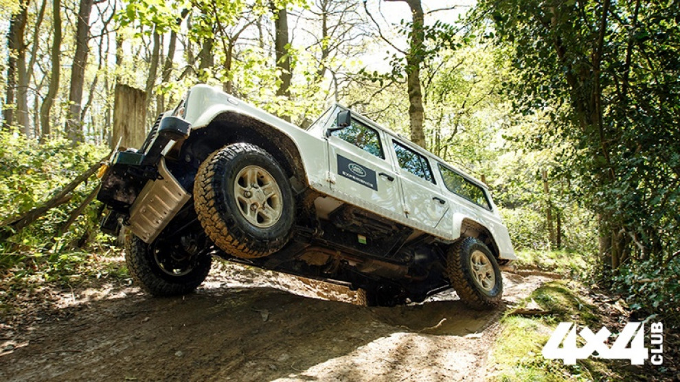 Бизнесмен возродит старый Defender несмотря на отказ Land Rover