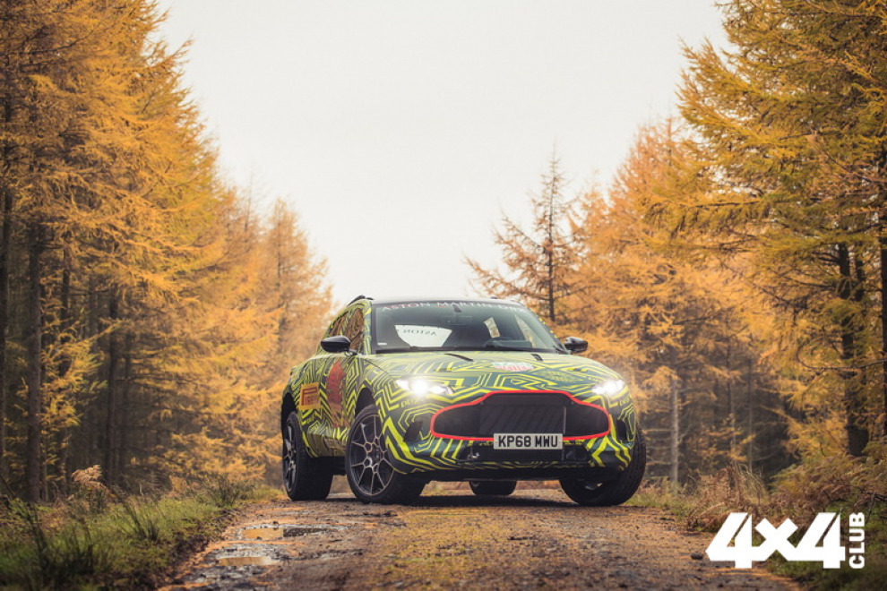 Aston Martin показал фото своего первого кроссовера