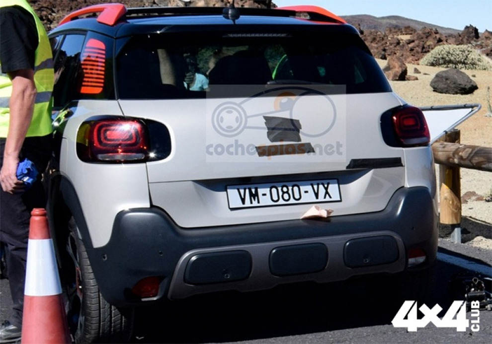 Появились фотографии нового кроссовера Citroen