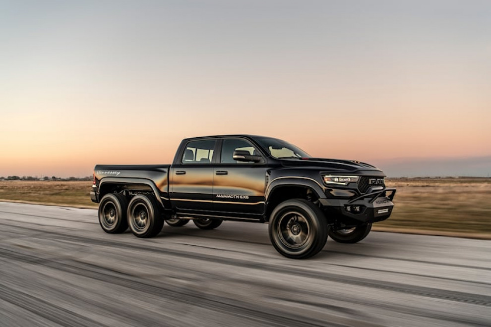 Hennessey начинает производство Mammoth 6x6 TRX