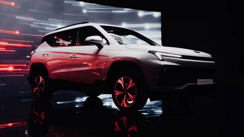 Новый «Москвич 3» уже в салонах. Чем удивит кроссовер 2026 года