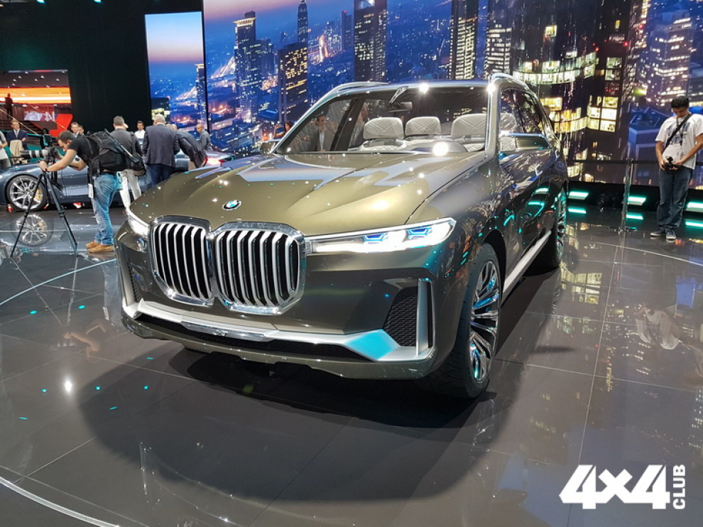 Названа дата премьеры BMW X7