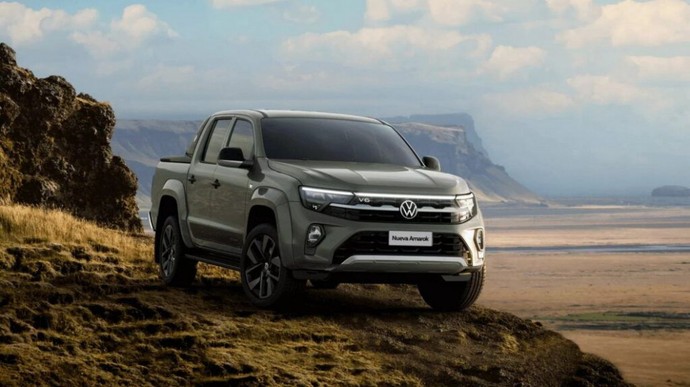 Новый взгляд на пикап 15-летней давности. VW обновил Amarok 