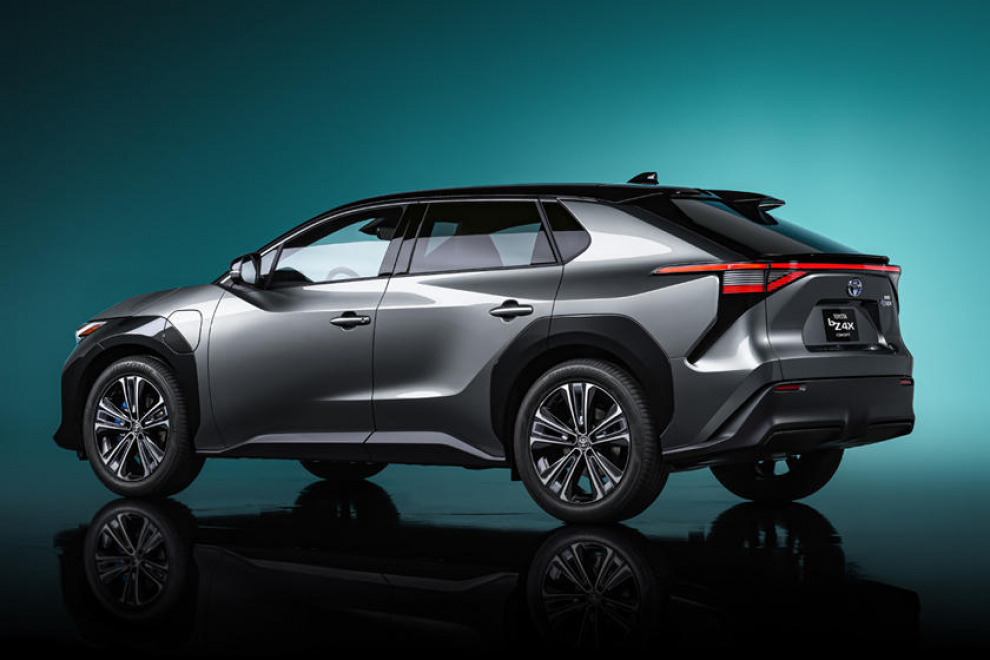 Глава исследовательского института Toyota не считает электромобили экологичными