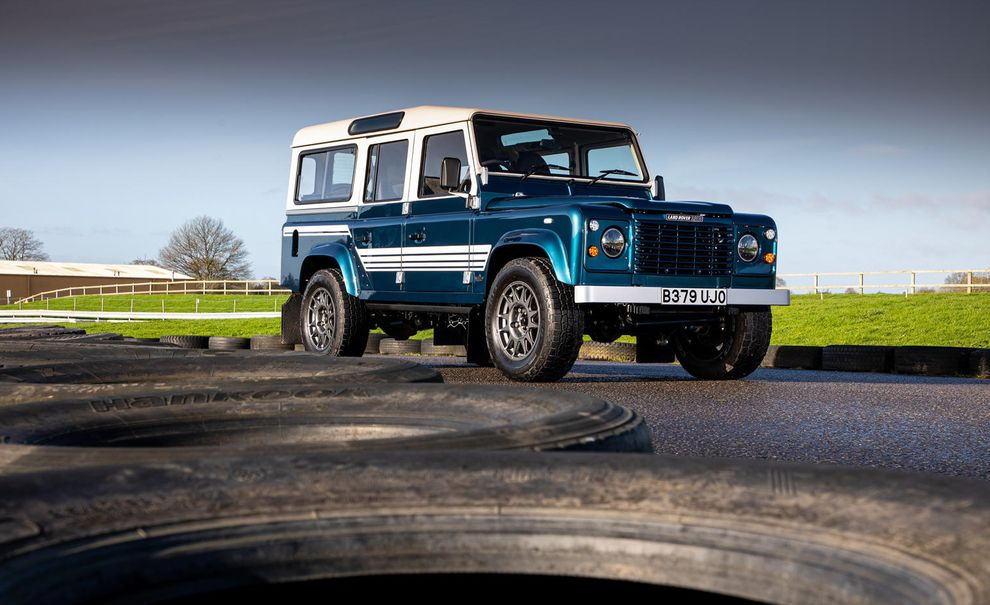 Лучший рестомод сорокалетнего Defender