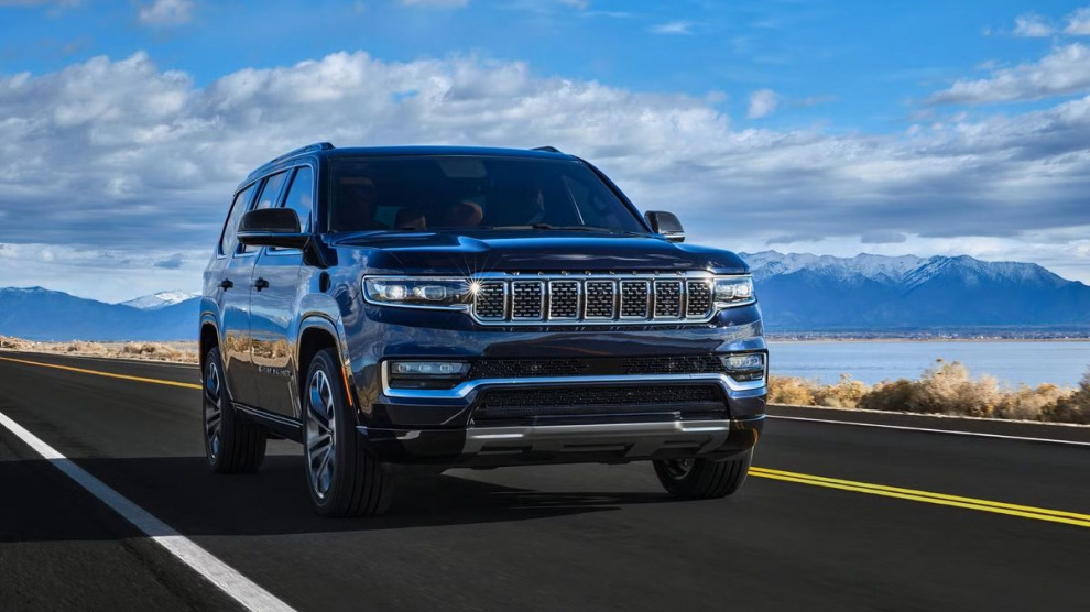 Jeep Grand Wagoneer 2025 – интерьер и экстерьер (фотогалерея) 