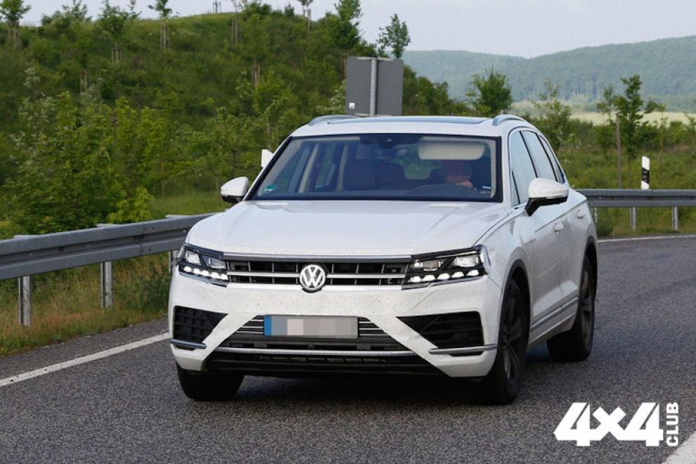 Новый «Туарег»: фото без камуфляжа