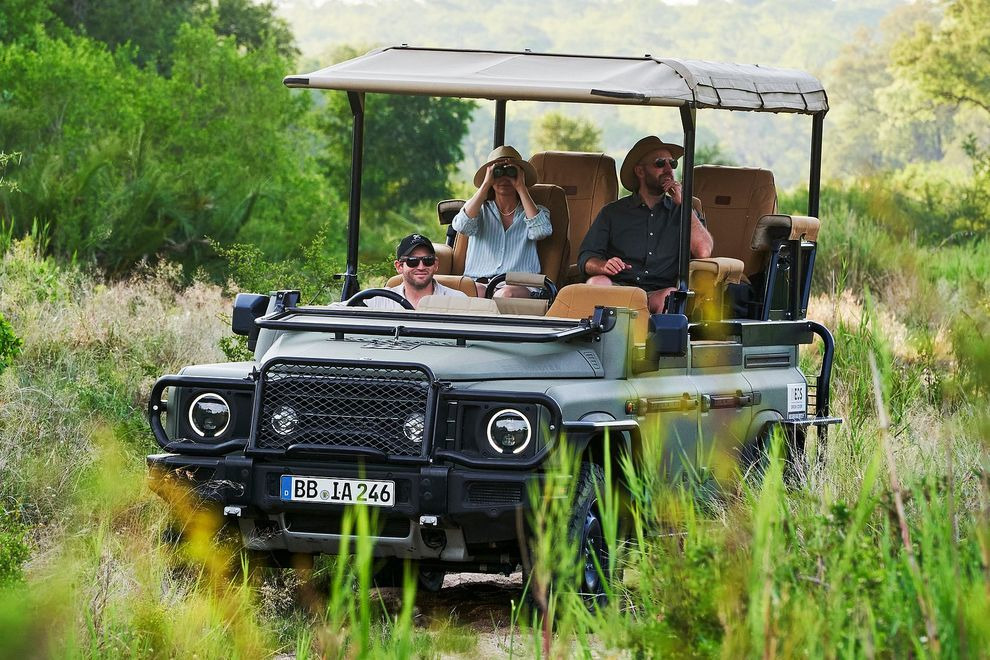 Ineos Grenadier превратился в идеальный африканский сафари-мобиль