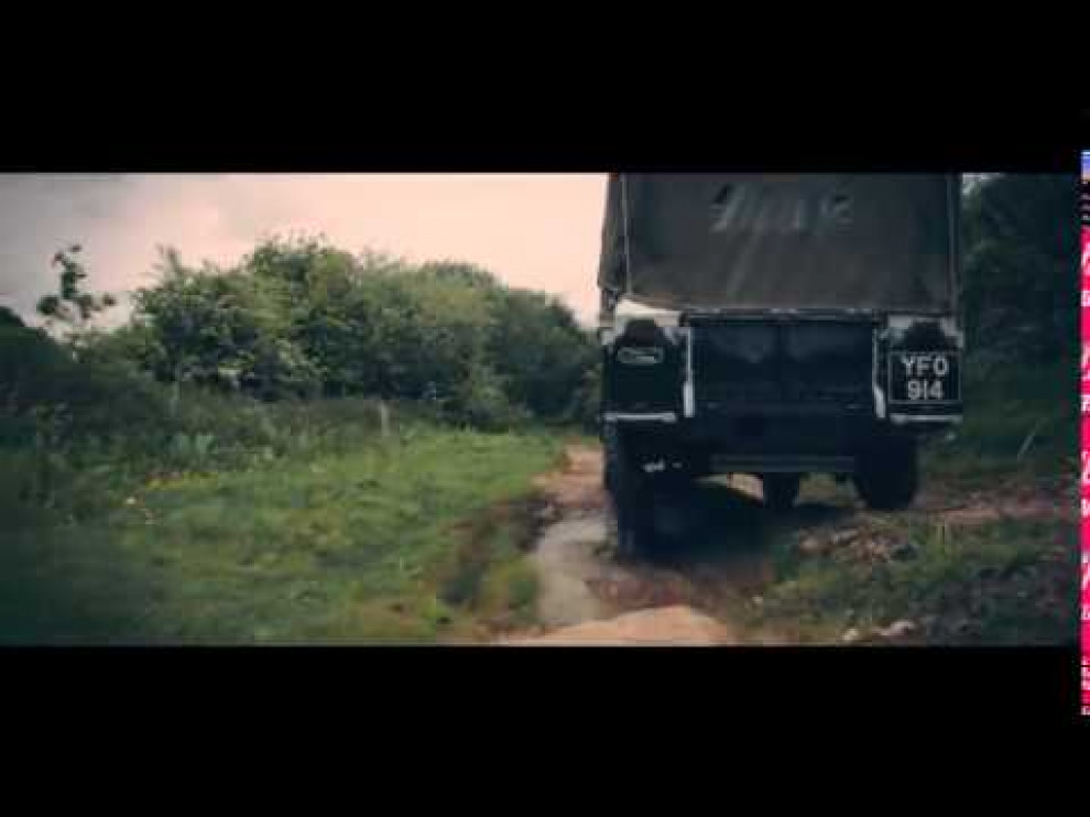 Land Rover предлагает провести тест-драйв исторических моделей