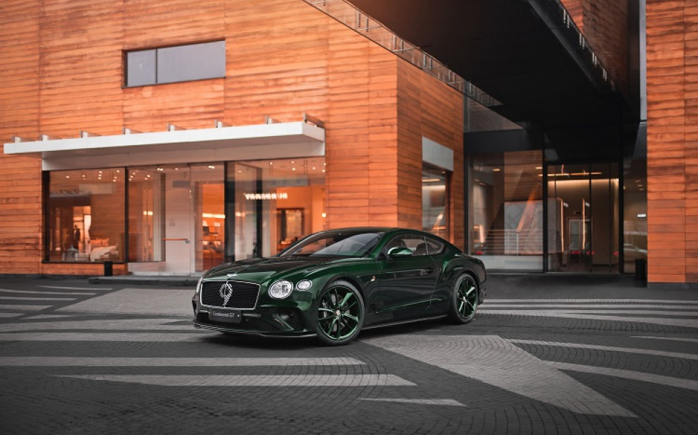 В Москву привезли коллекционные Bentley Continental GT