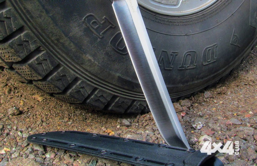 Нож для внедорожника, или зачем вообще нож в автомобиле?