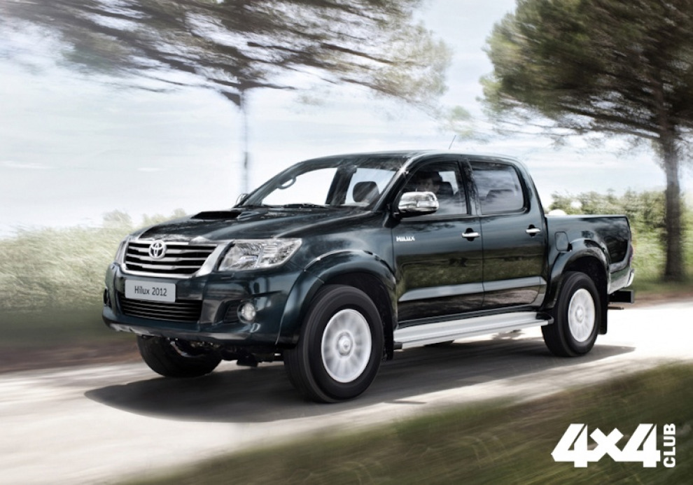 Toyota отзовет в России девять тысяч пикапов Hilux