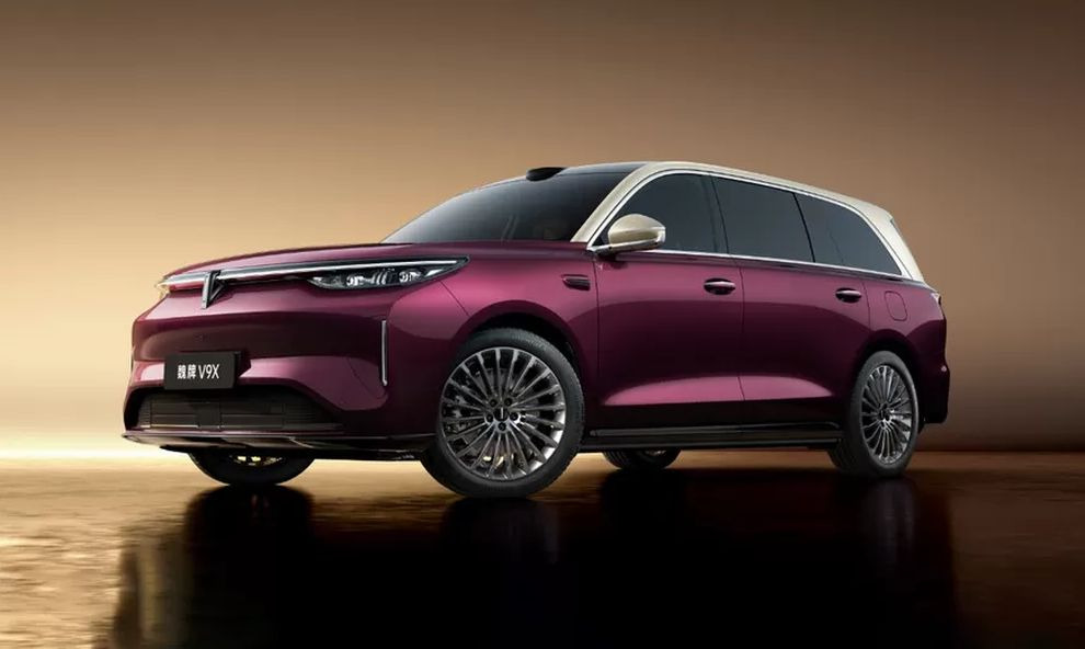 Китайцы привезут в РФ тигра. Флагманский WEY V9X